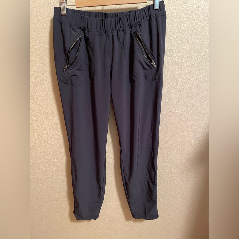 Athleta jogger pants